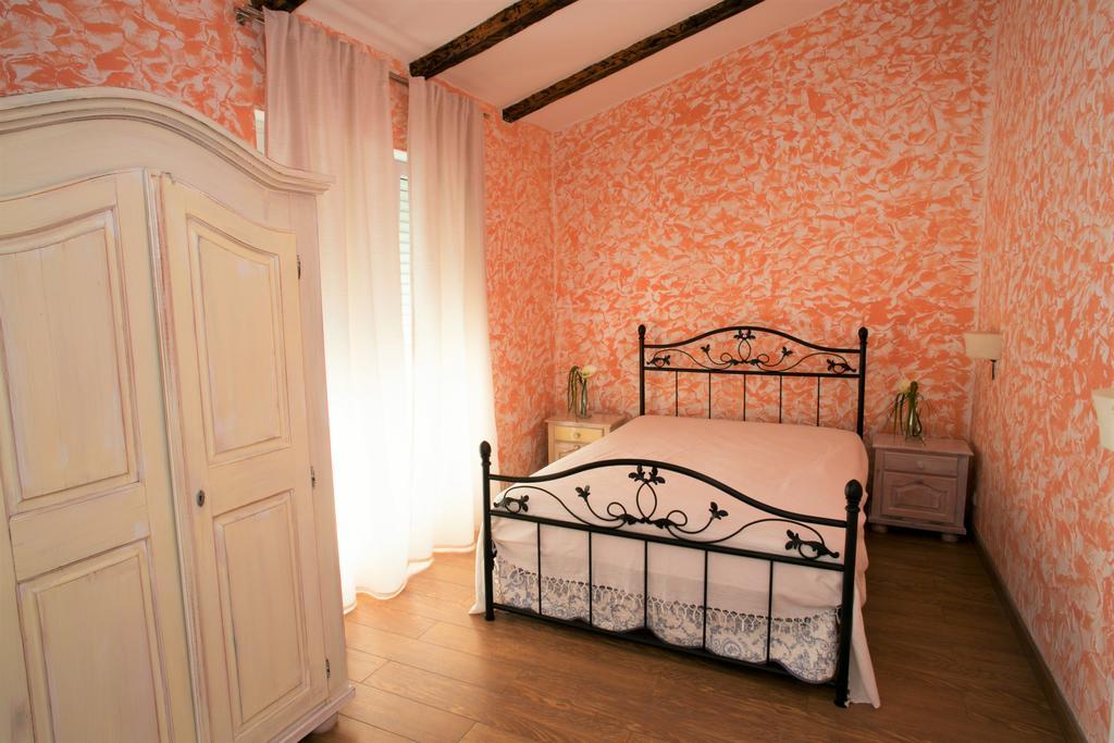 Apartments Tomulic Новаля Екстериор снимка